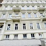 New Design Apartment Right Next Wenceslas Square