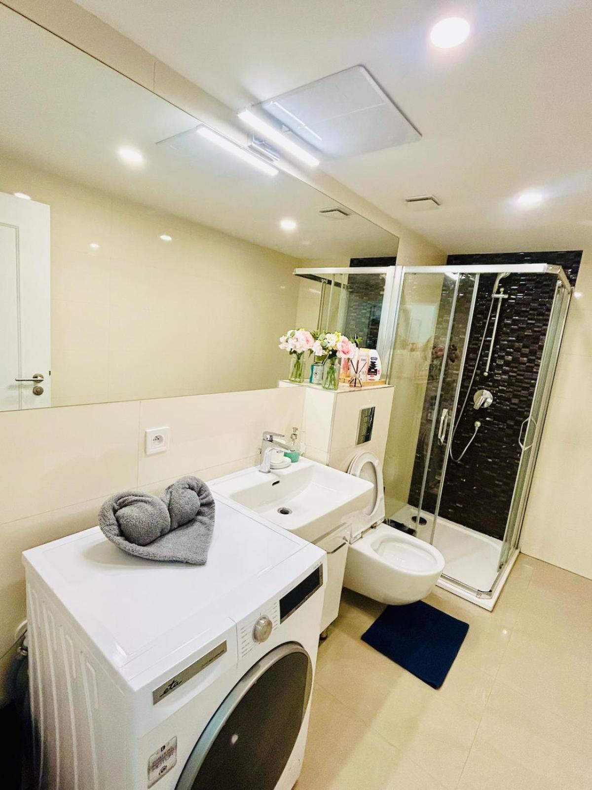 New Design Right Next Wenceslas Square Apartment *